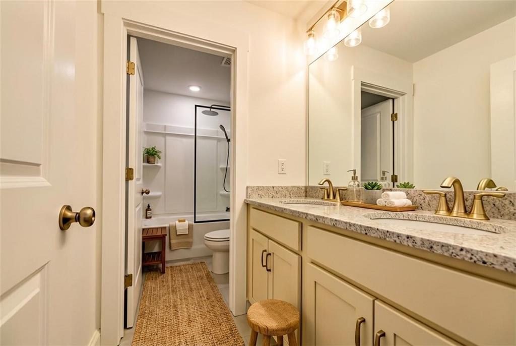 537 Principal Meridian Drive