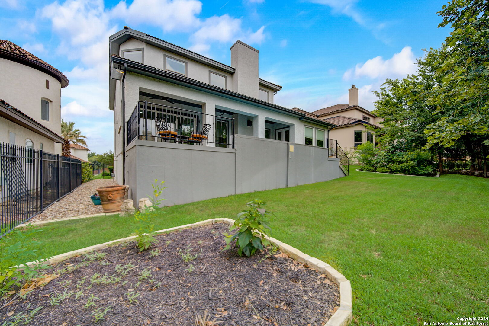 19 STONE HILL CT