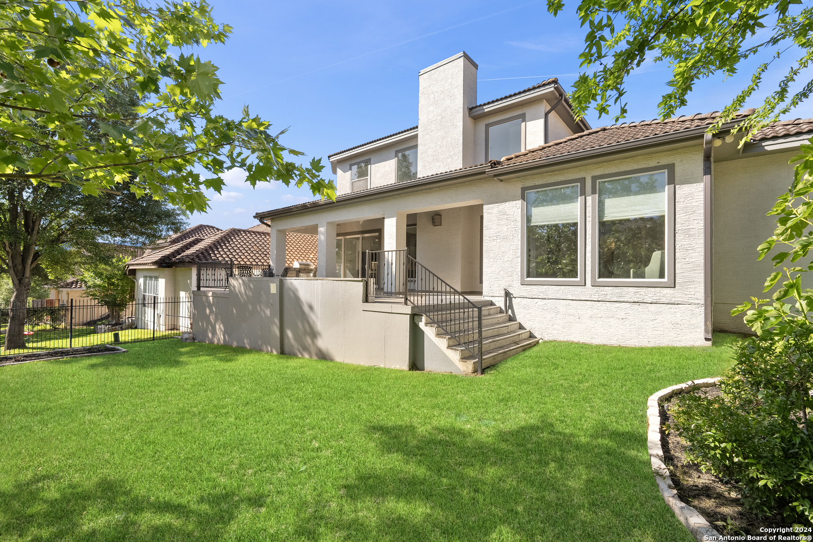 19 STONE HILL CT