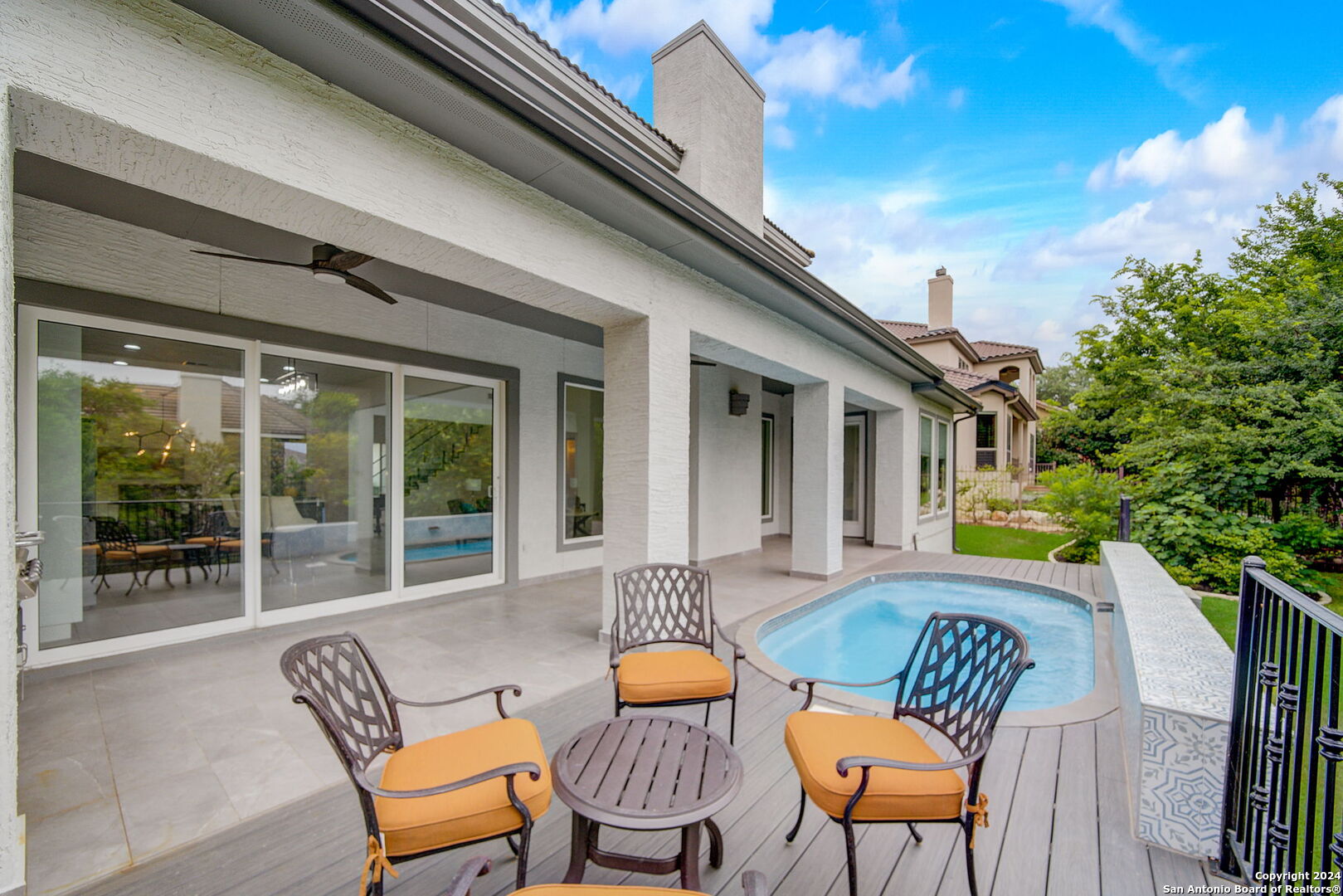 19 STONE HILL CT