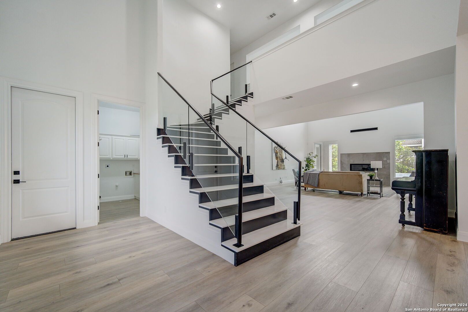19 STONE HILL CT