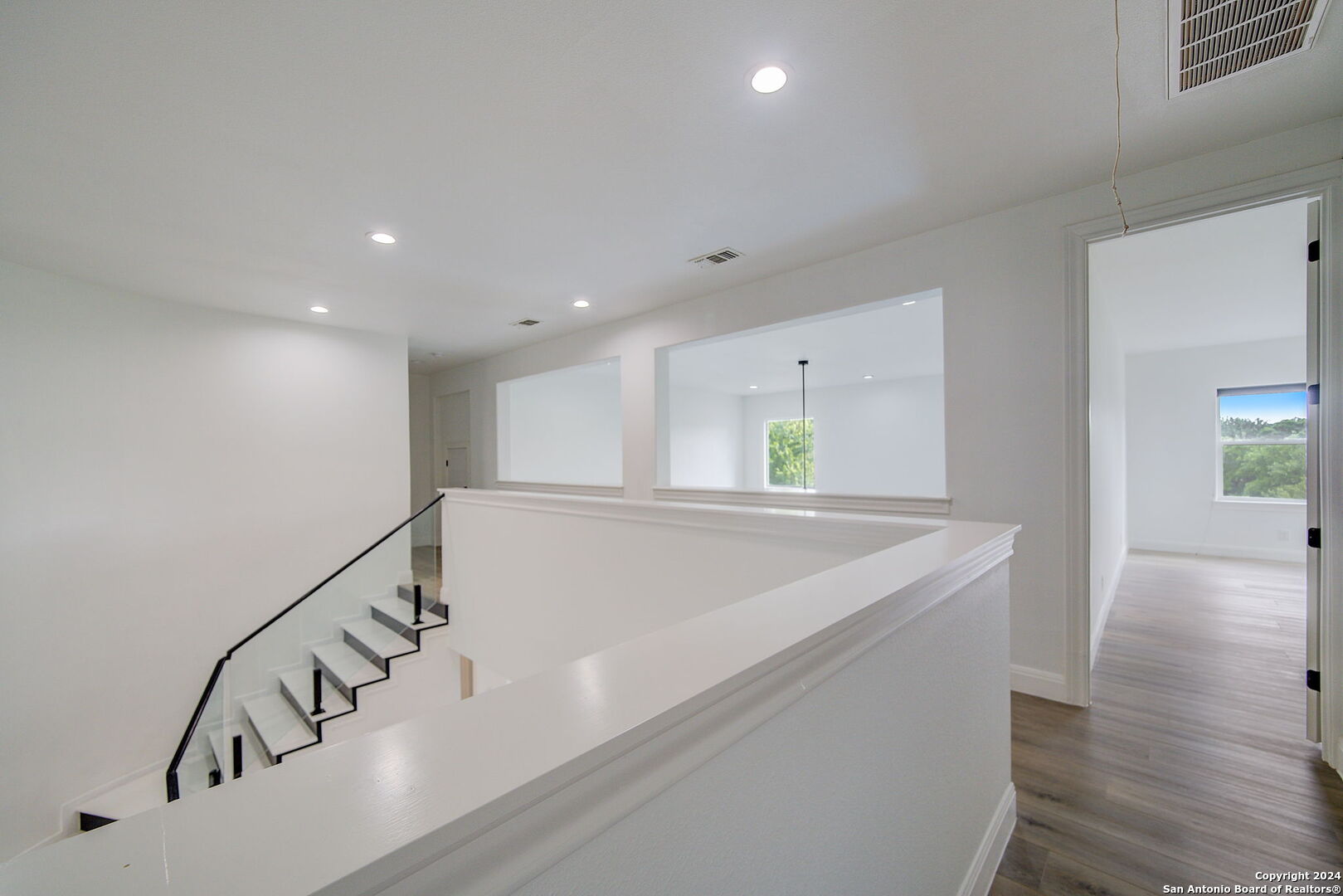 19 STONE HILL CT