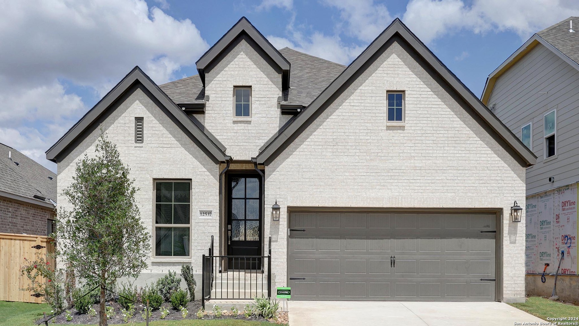 12537 Liberty Hill