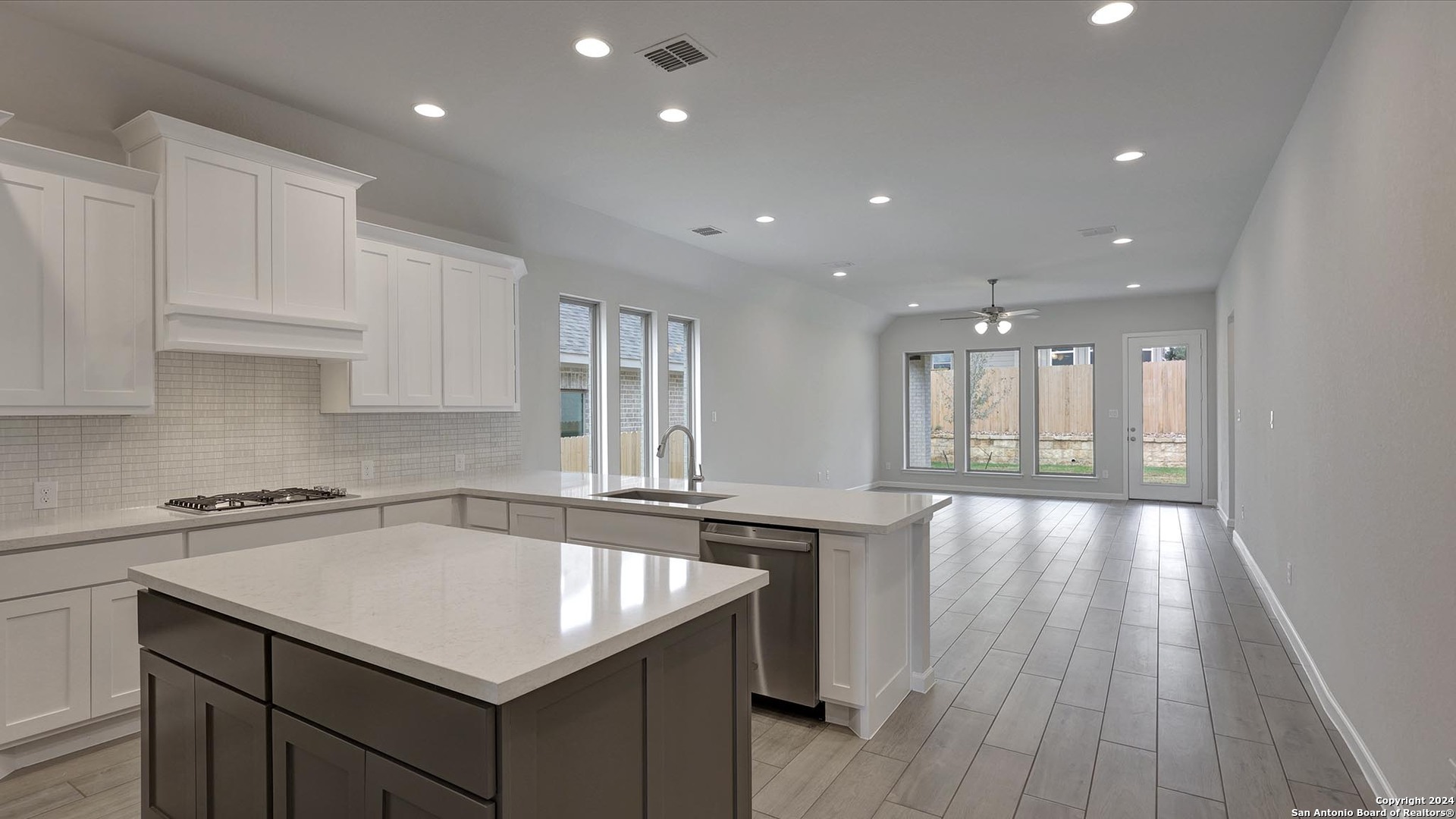 12537 Liberty Hill