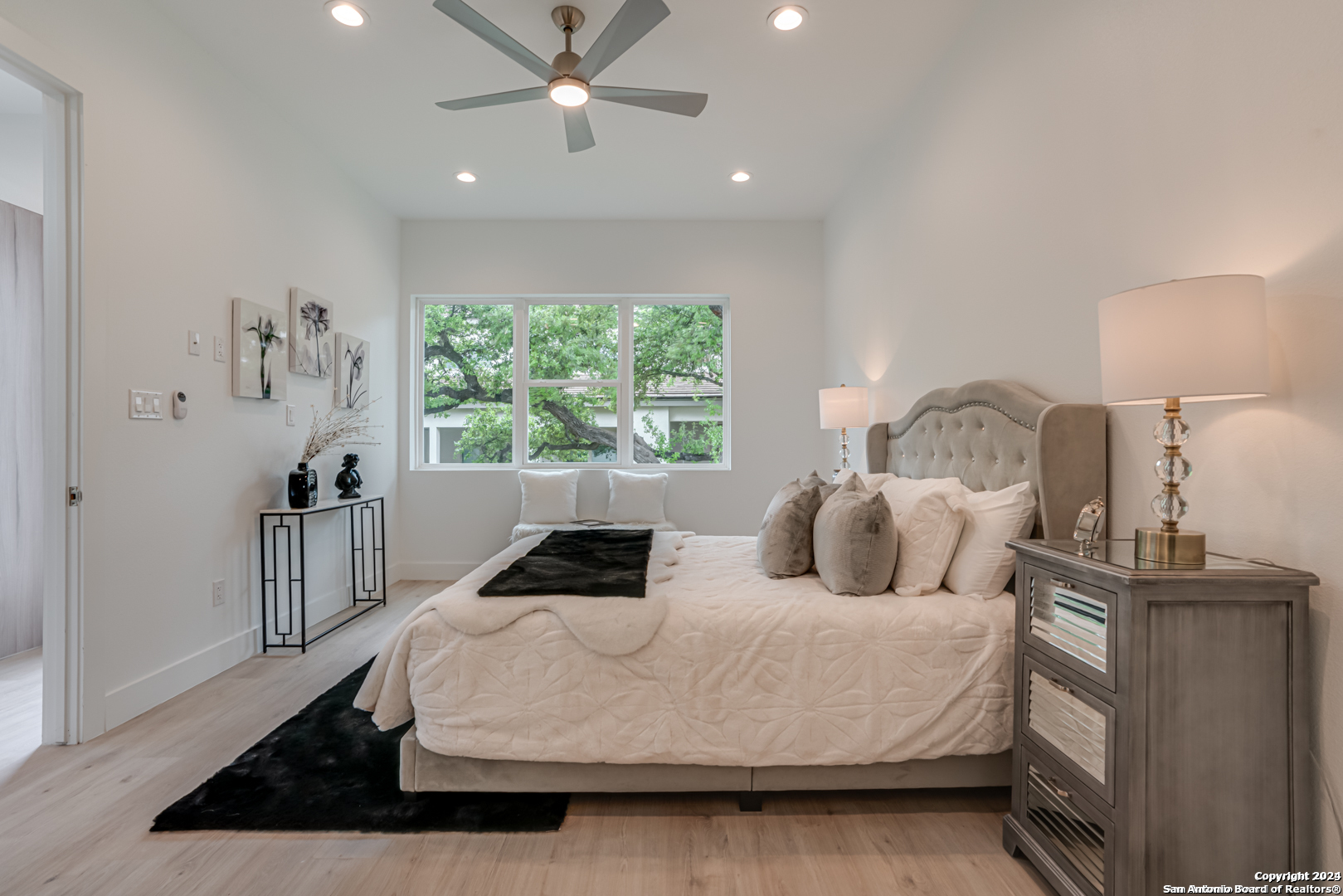 2539 Manor Heights