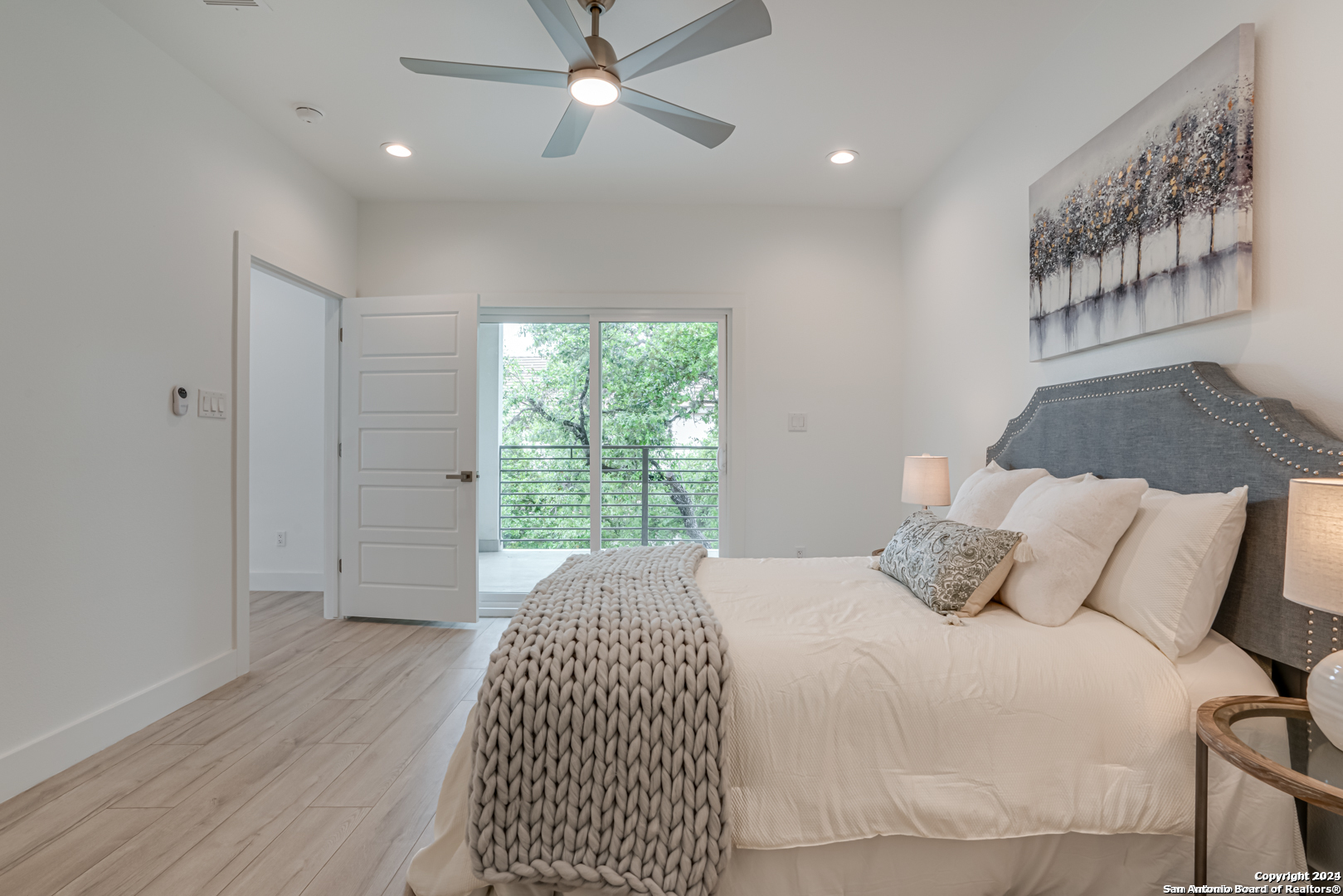 2539 Manor Heights