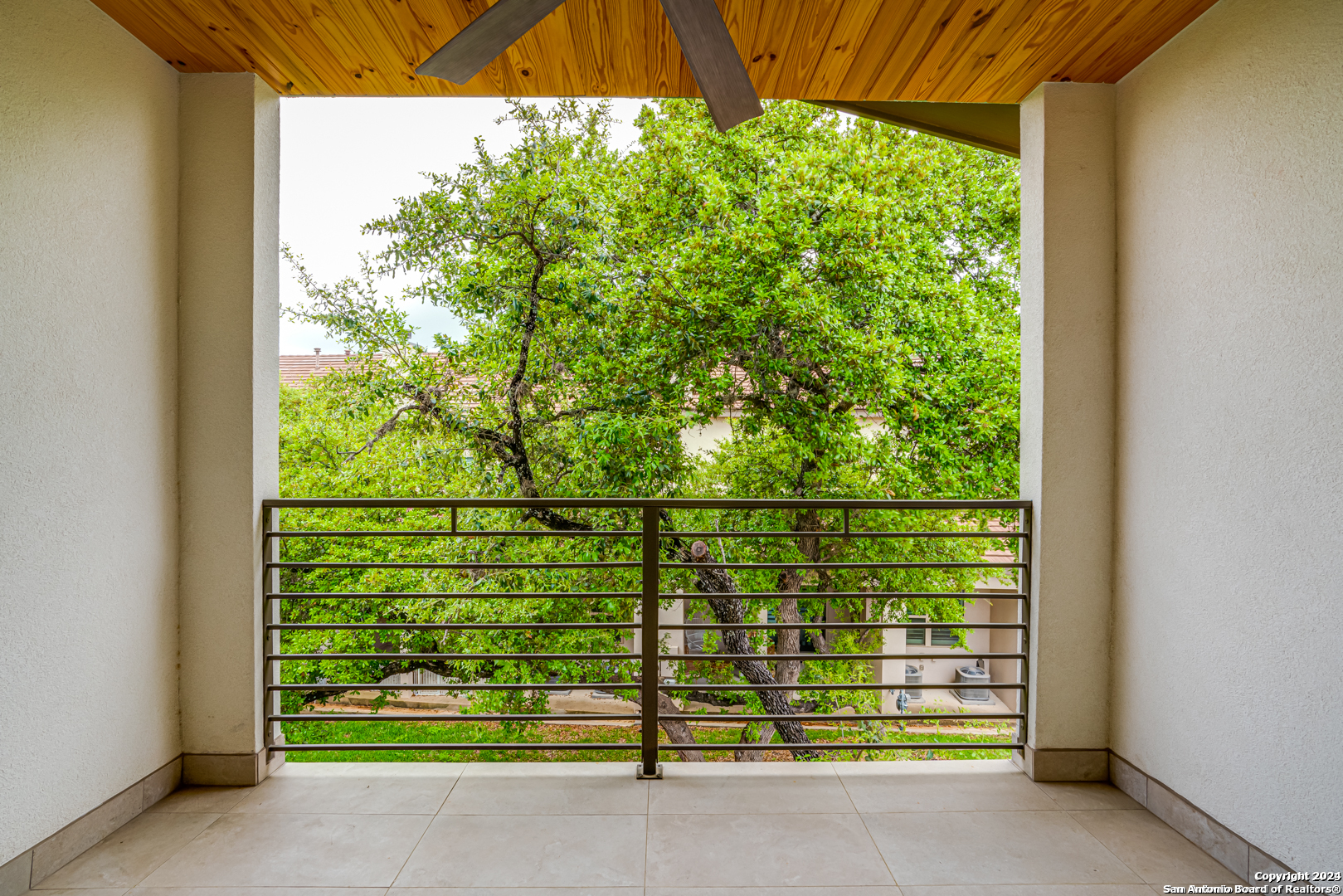 2539 Manor Heights