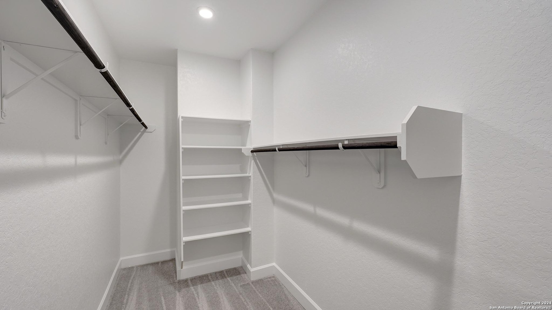 9902 Cavvy Trail