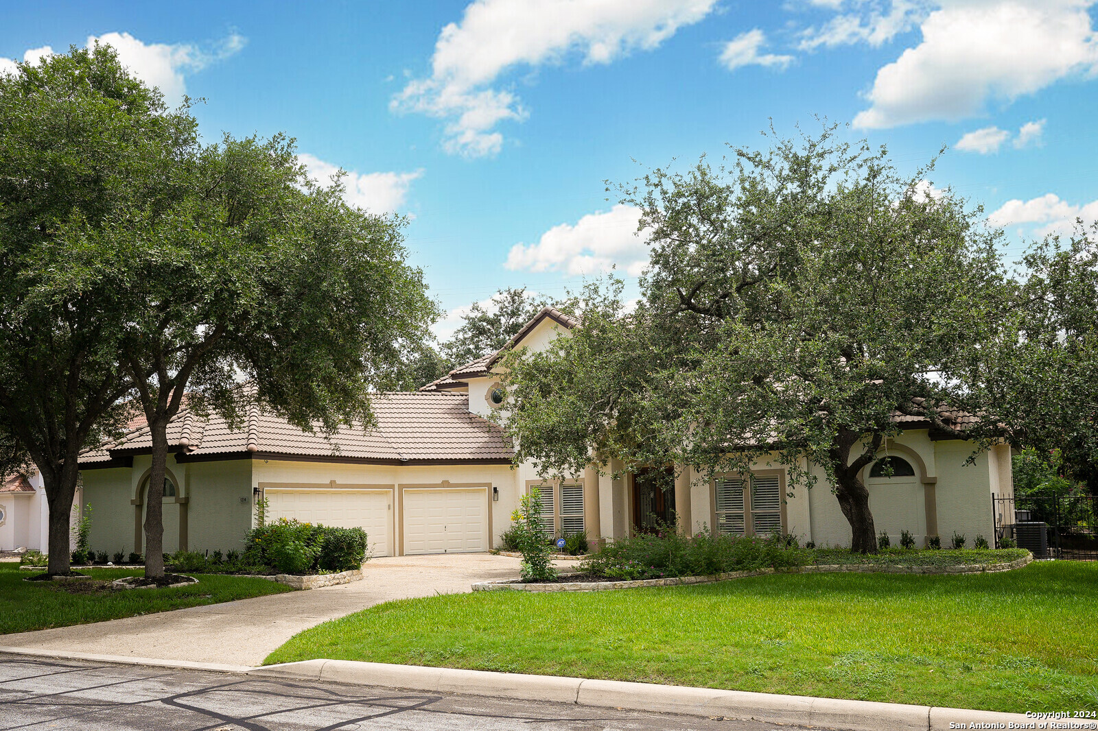 1214 Harvest Canyon