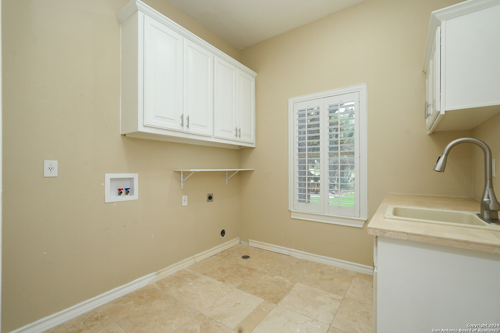 1214 Harvest Canyon