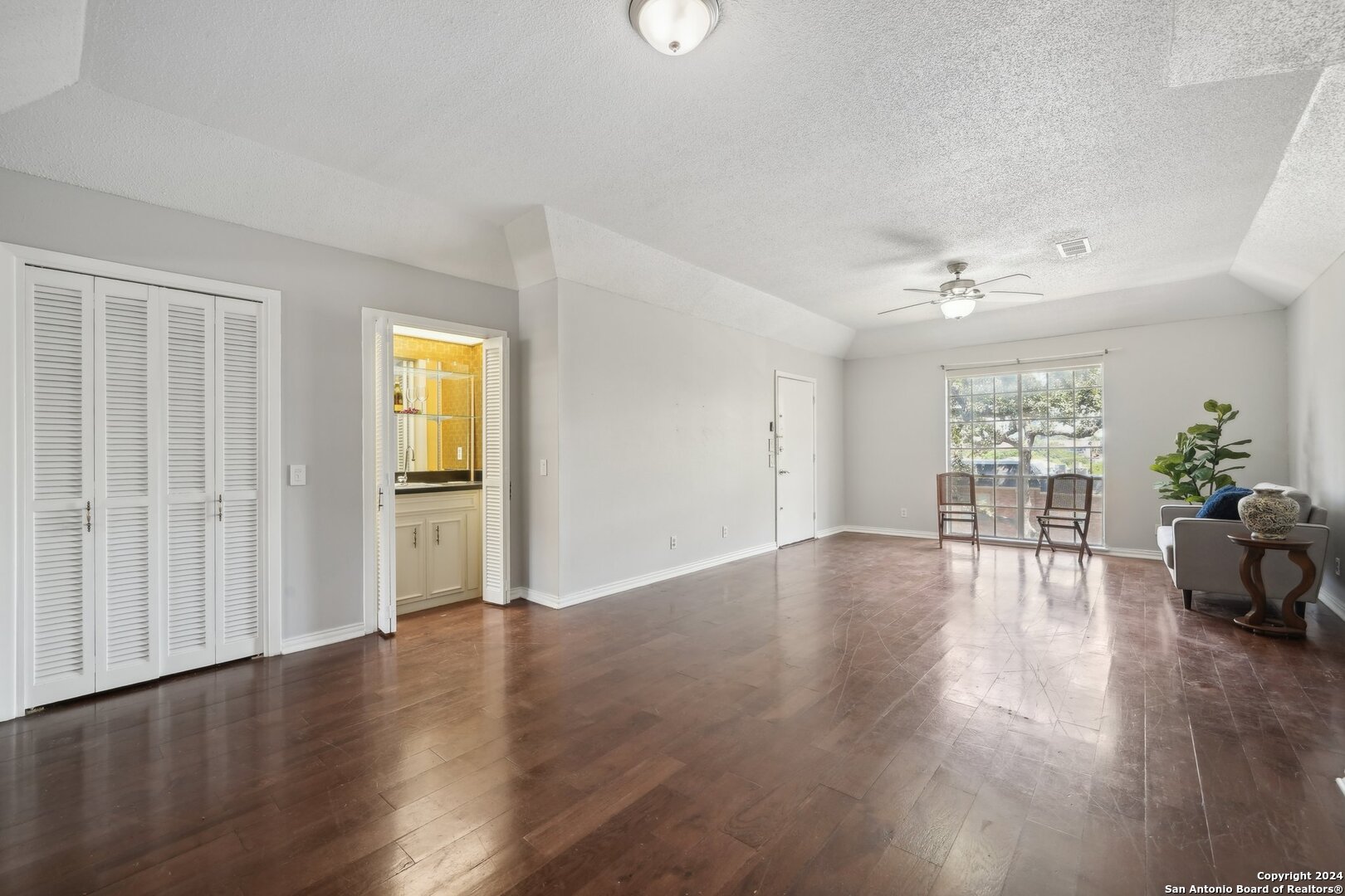 7500 CALLAGHAN RD Unit: 127