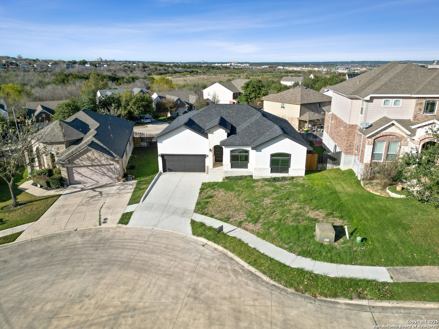 13705 TRAILSIDE LN