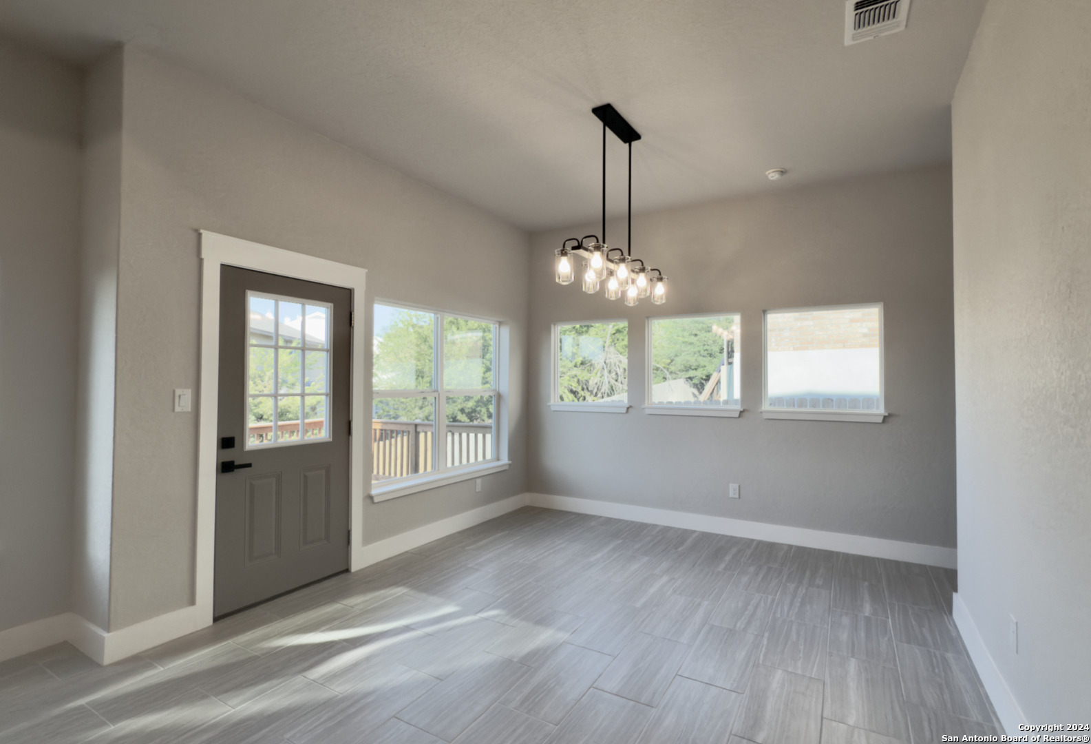 13705 TRAILSIDE LN