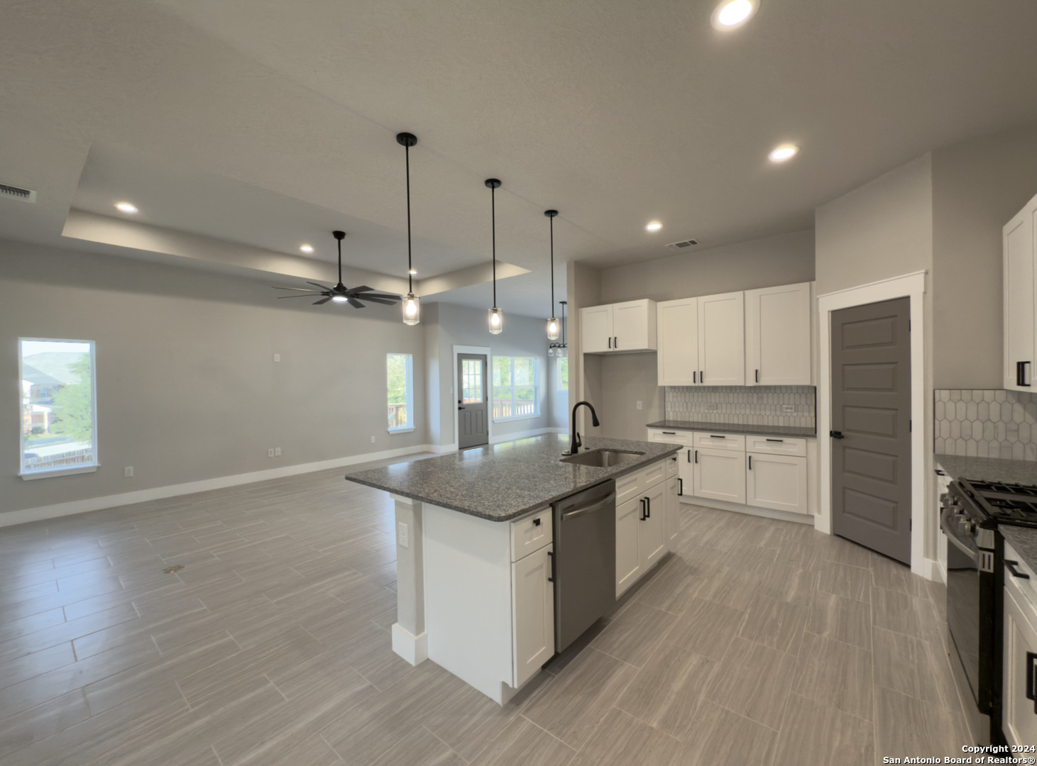 13705 TRAILSIDE LN