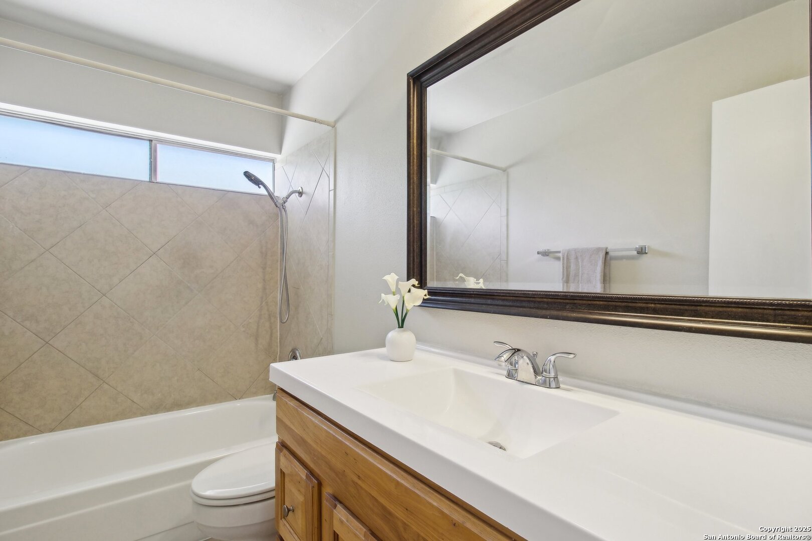 7810 Village oak