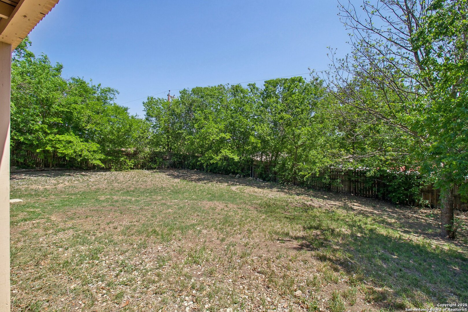 7810 Village oak