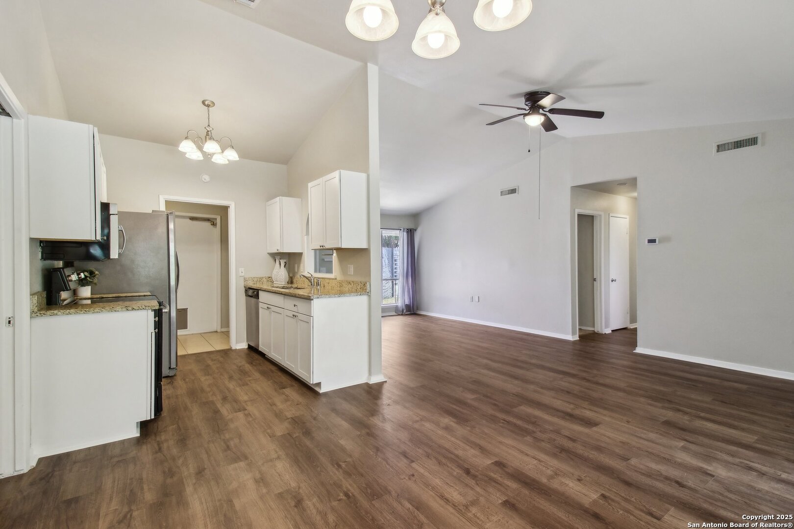 7810 Village oak