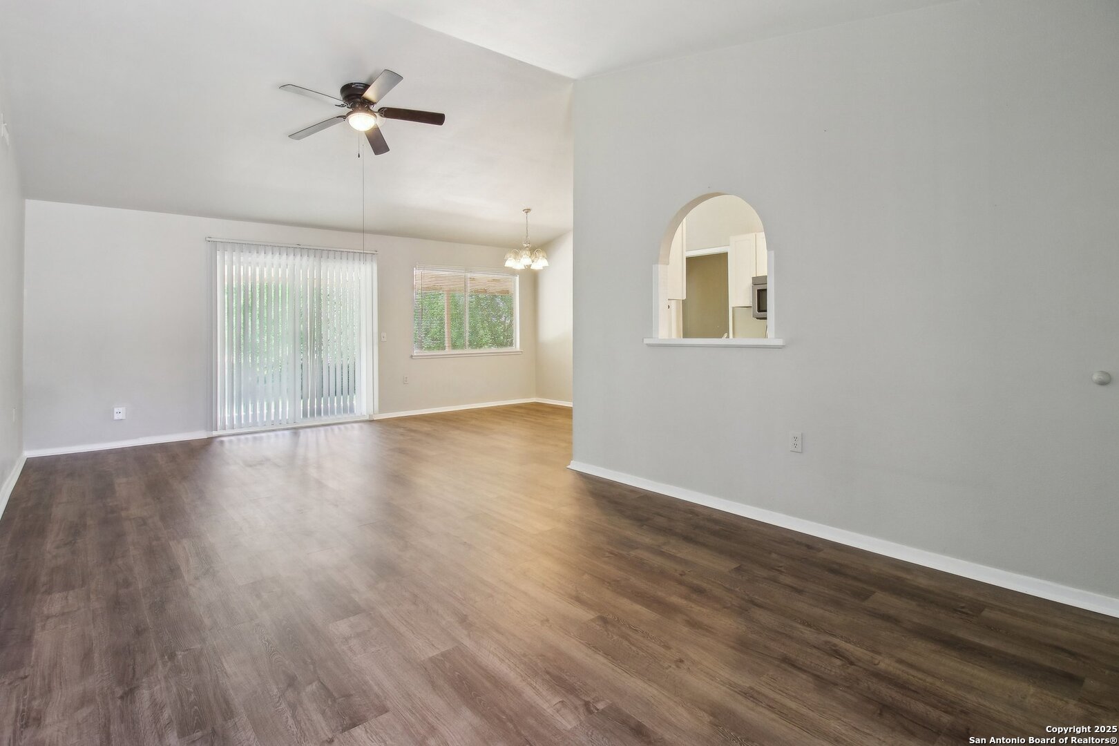 7810 Village oak