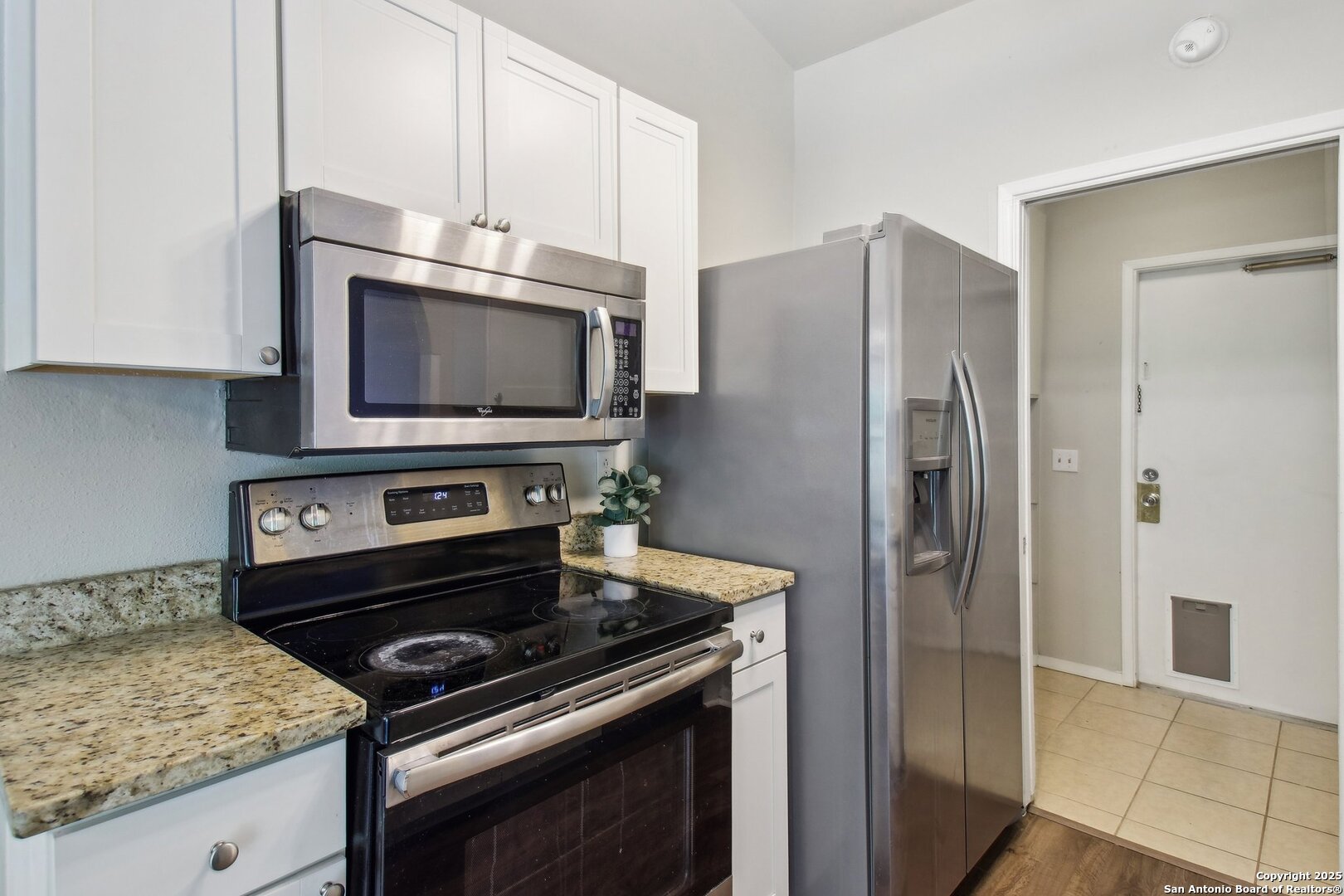 7810 Village oak