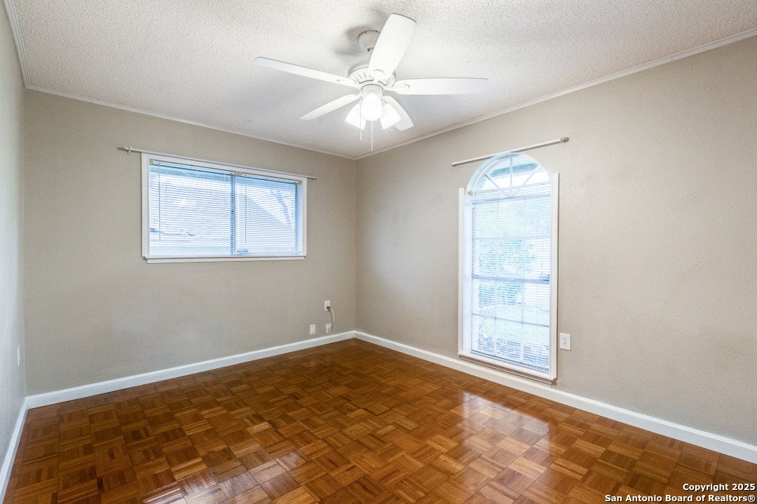 7629 Antique Oak