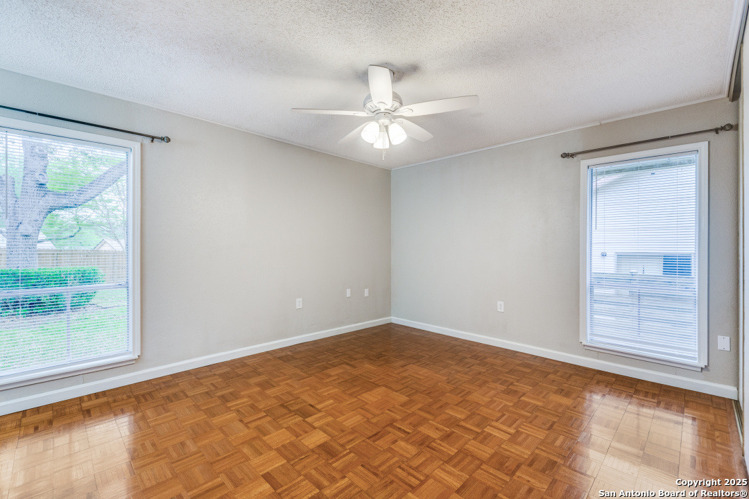 7629 Antique Oak