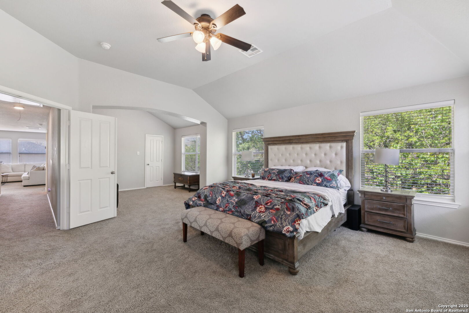 1026 Tumbling Oaks