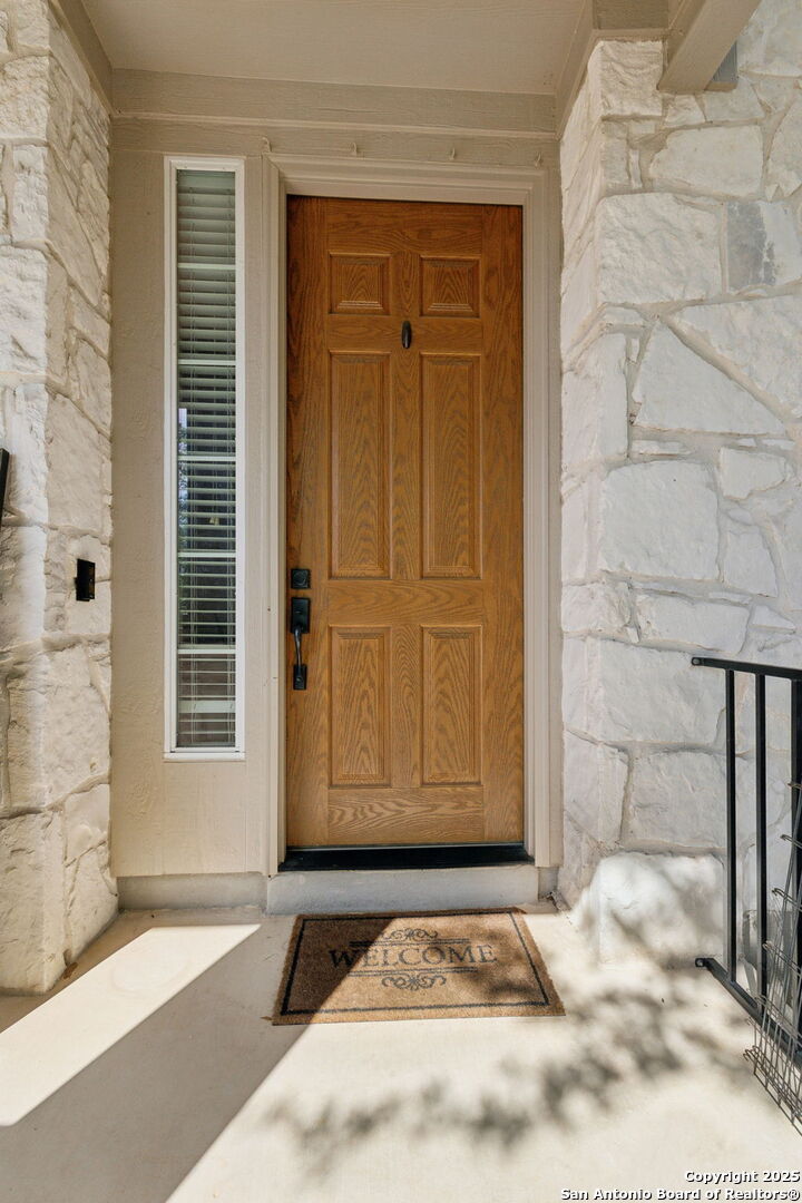 1026 Tumbling Oaks