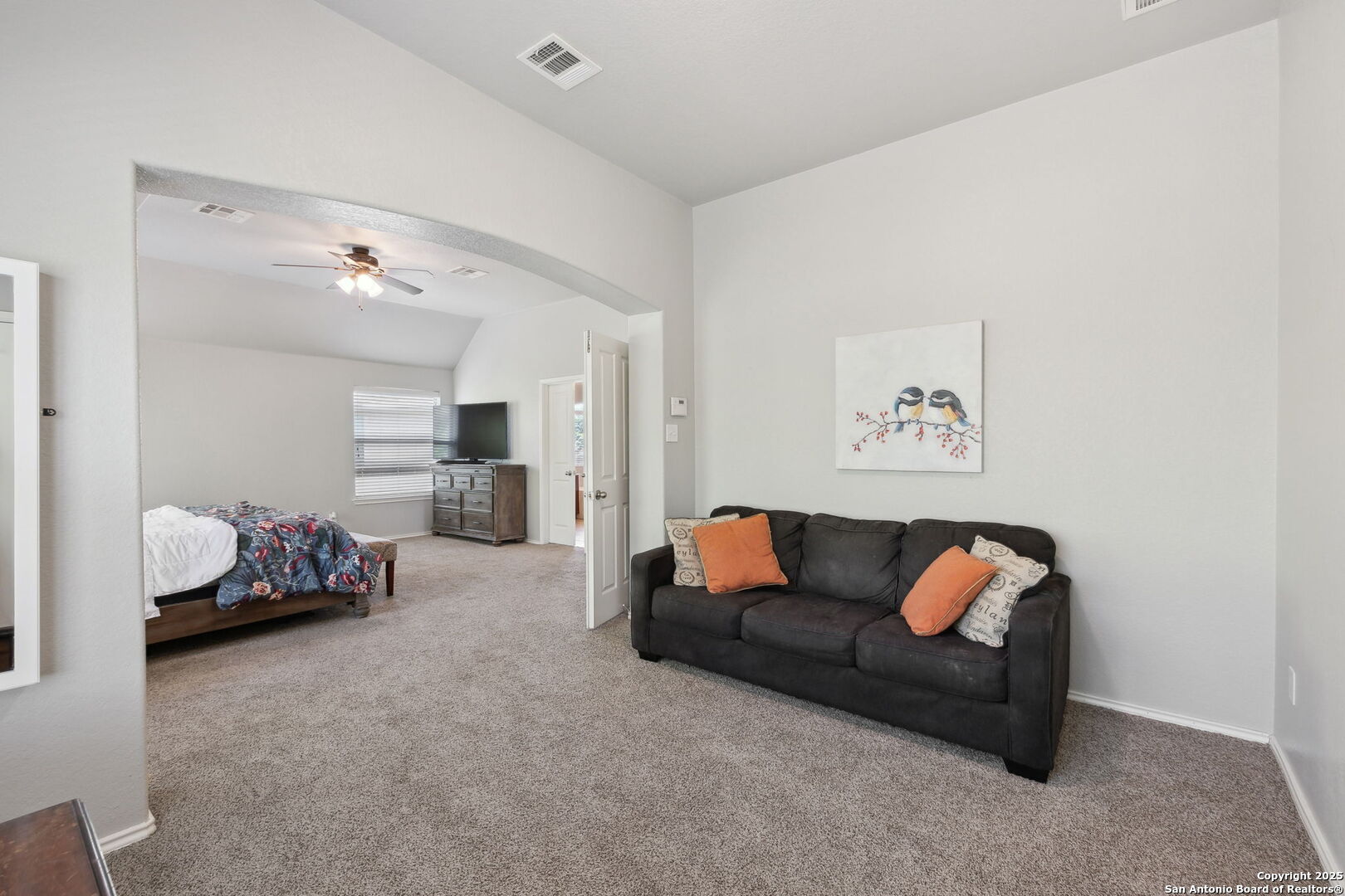 1026 Tumbling Oaks
