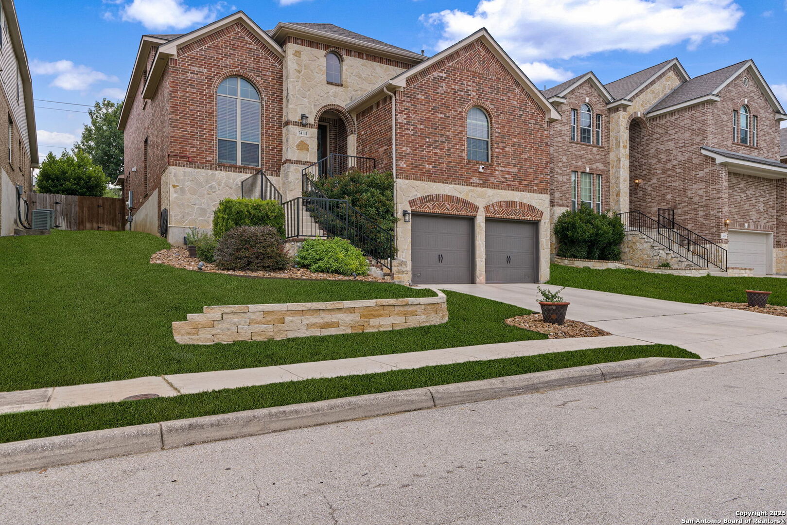 24131 Canyon Row