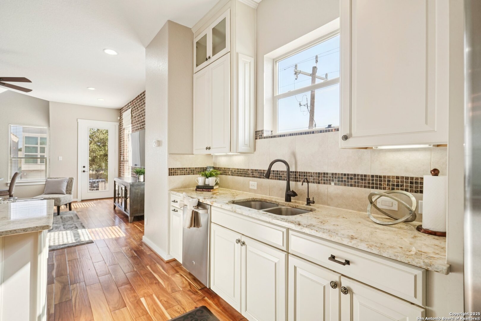 3831 Harry Wurzbach Rd 23