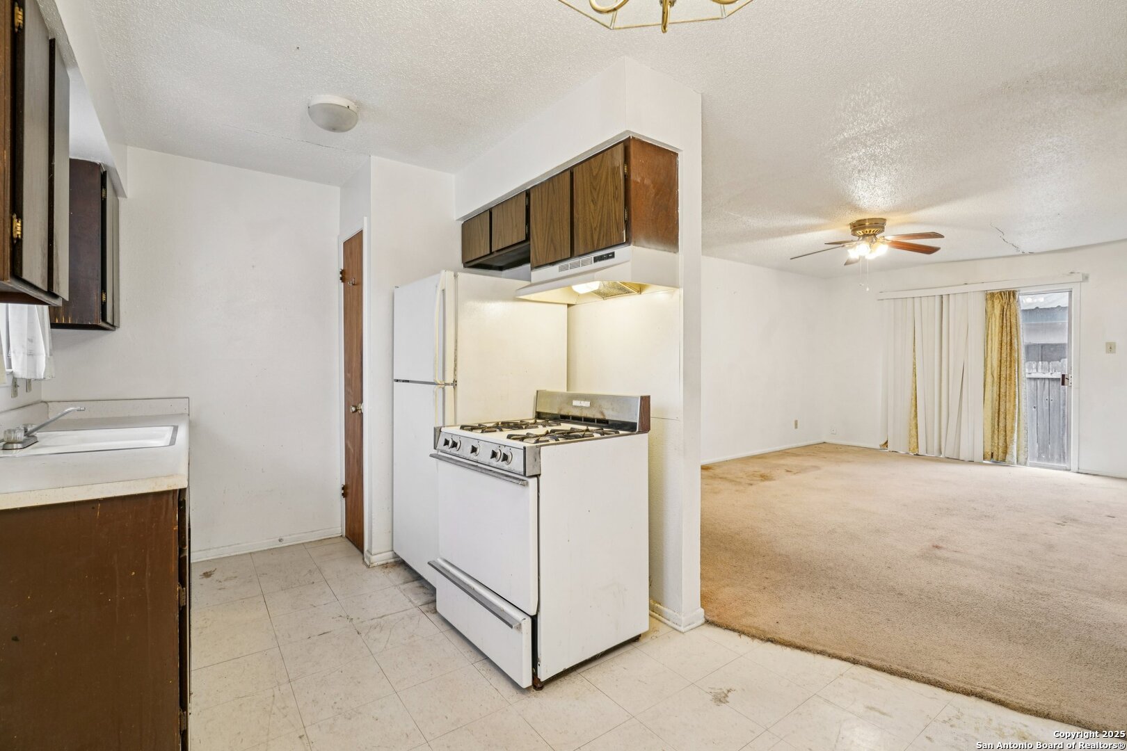 3818 Sherril Brook