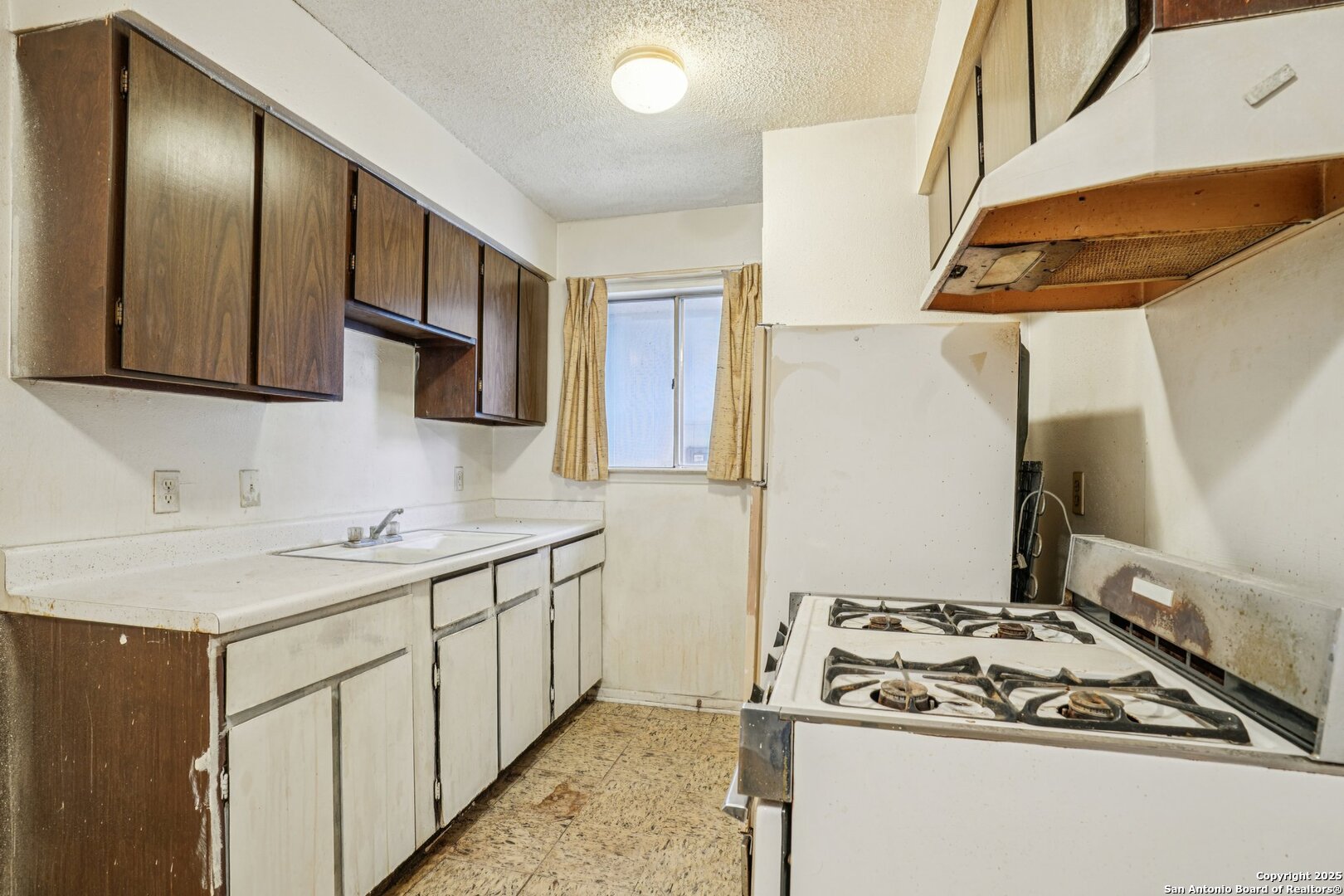 3818 Sherril Brook