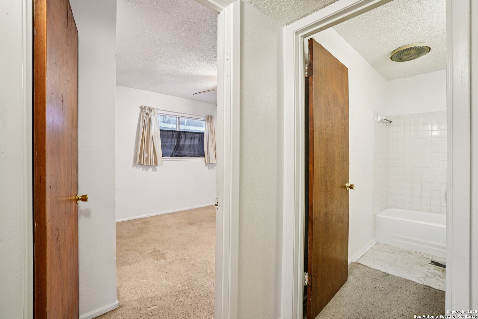 3818 Sherril Brook
