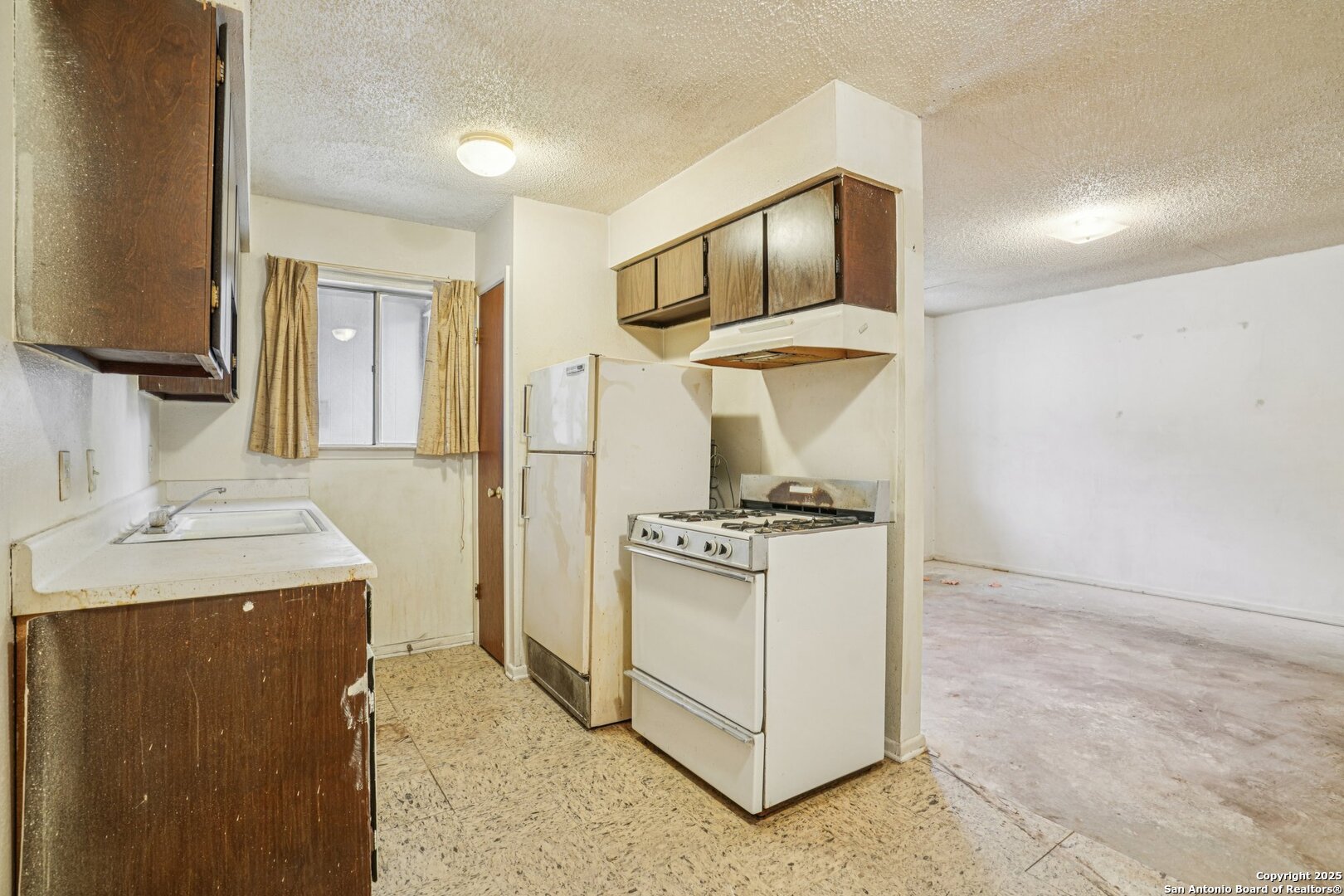 3818 Sherril Brook