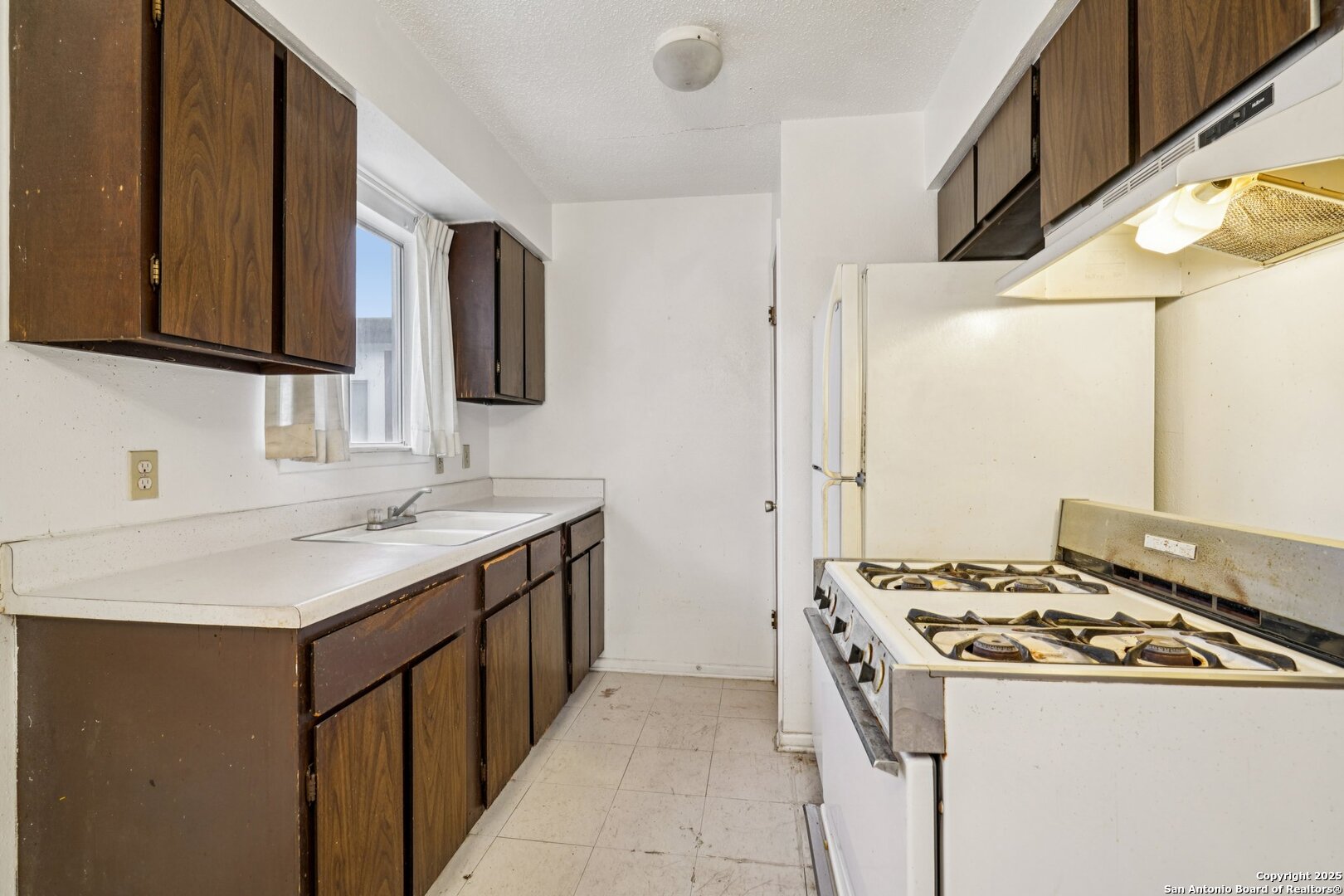 3818 Sherril Brook