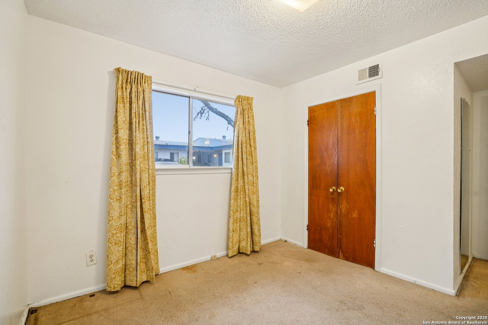 3818 Sherril Brook