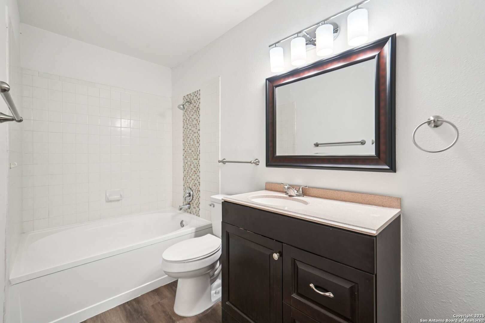 13038 Beacon Park