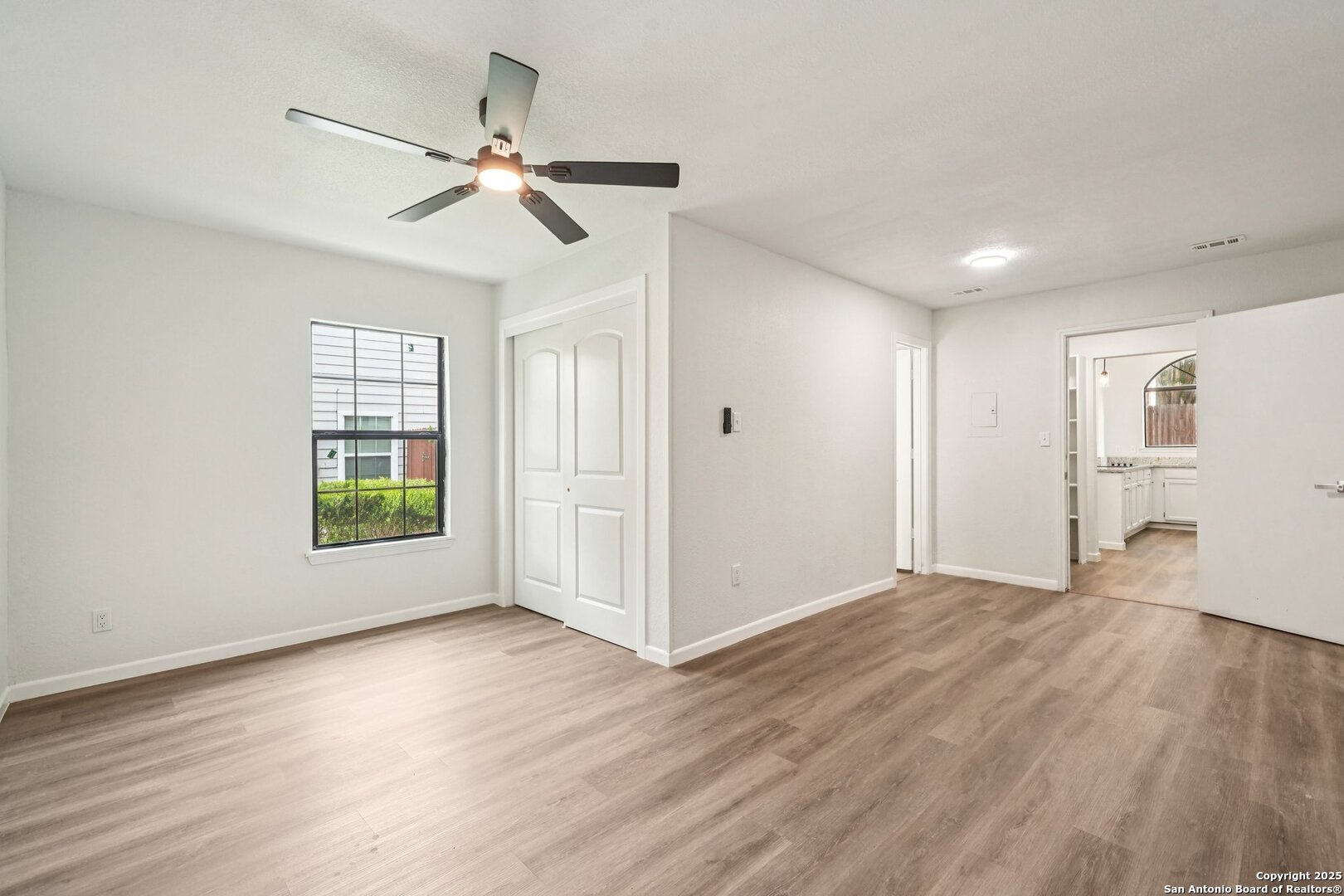 13038 Beacon Park