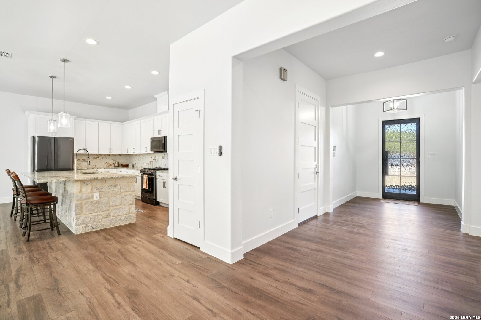 103 N John Bird