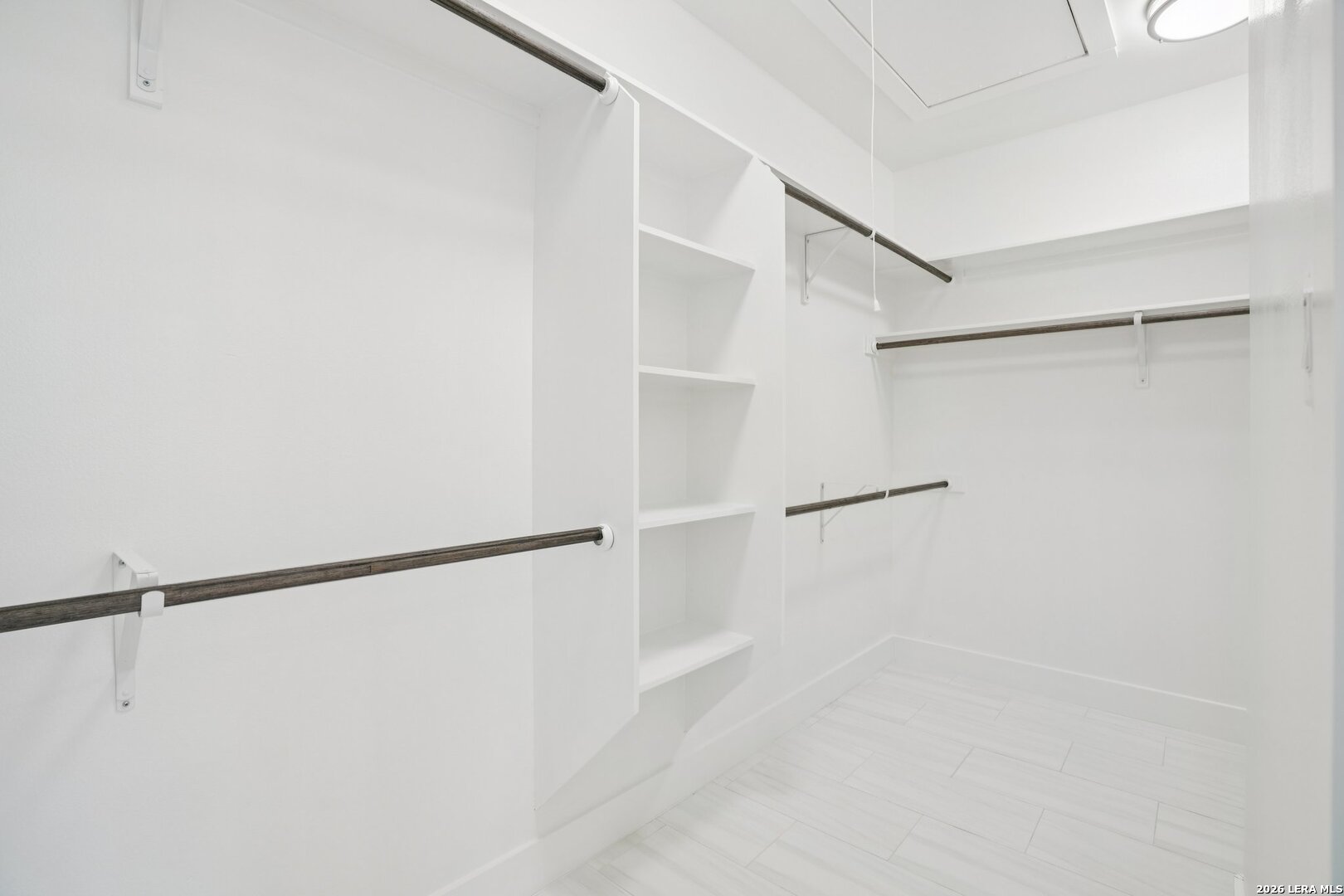 103 N John Bird