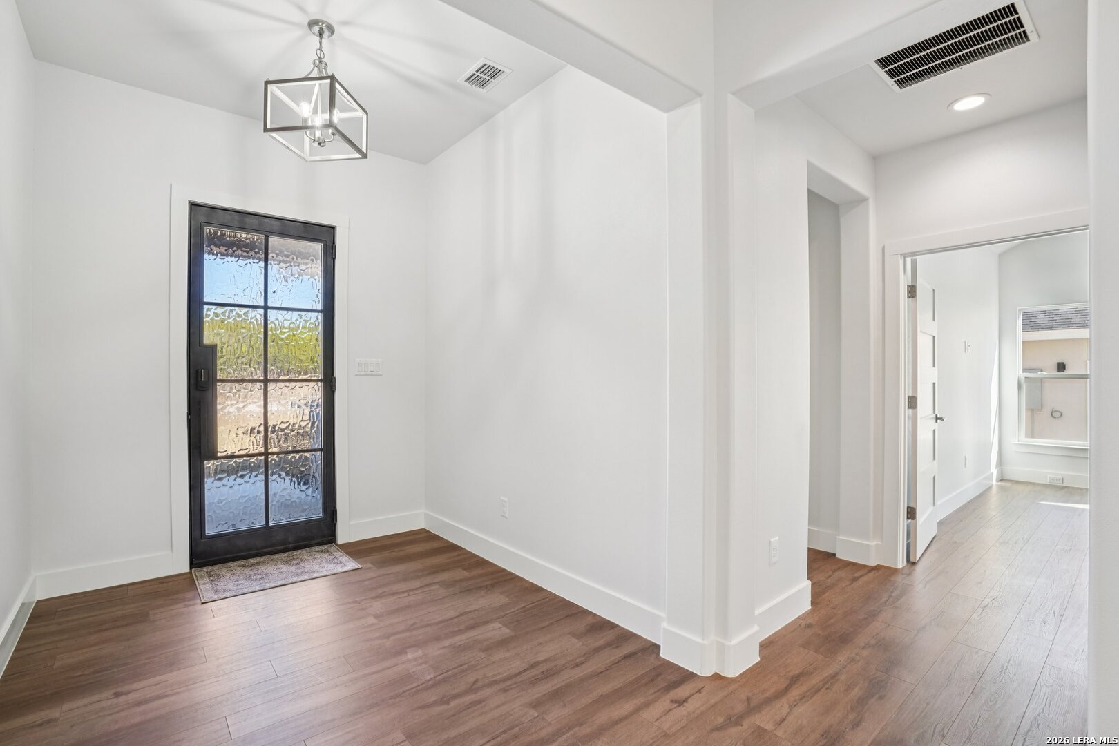 103 N John Bird