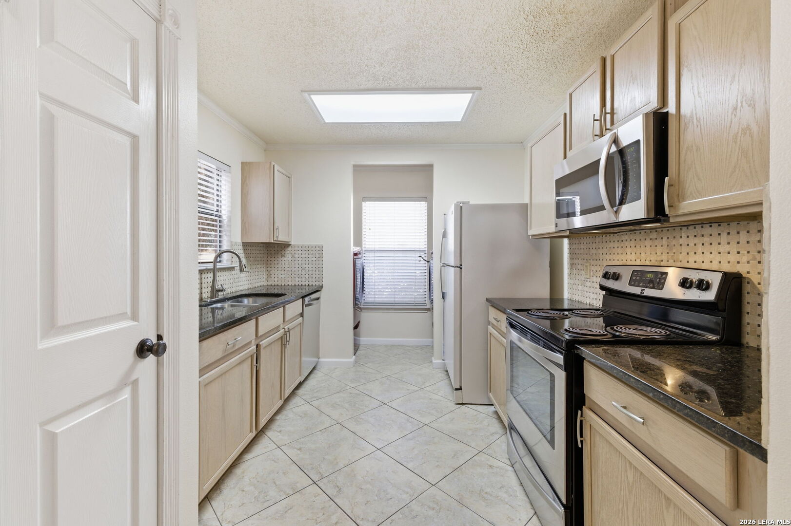 5506 Kenton Bluff