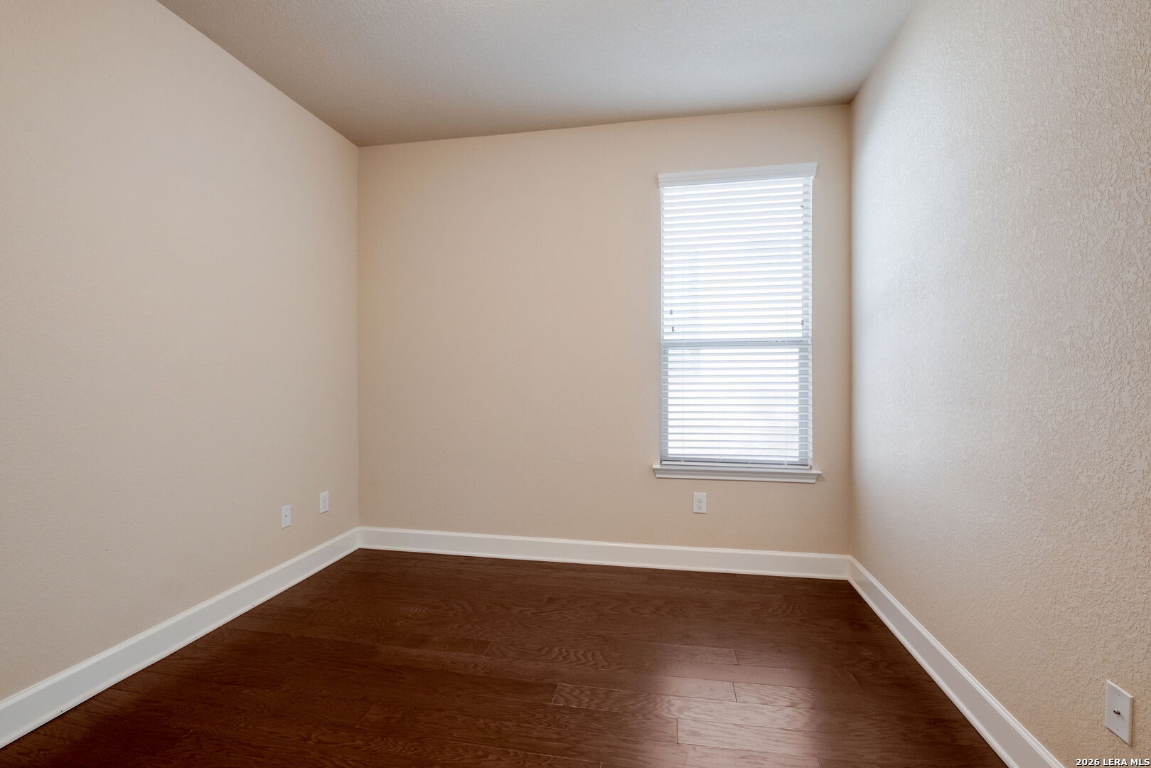 18219 Muir Glen