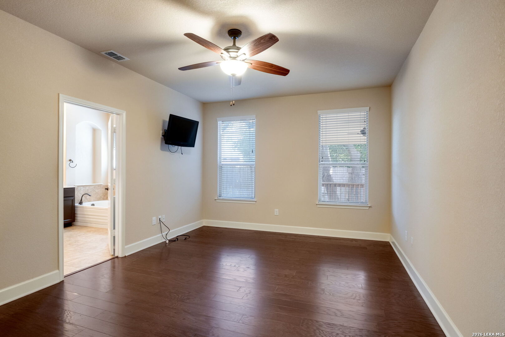 18219 Muir Glen