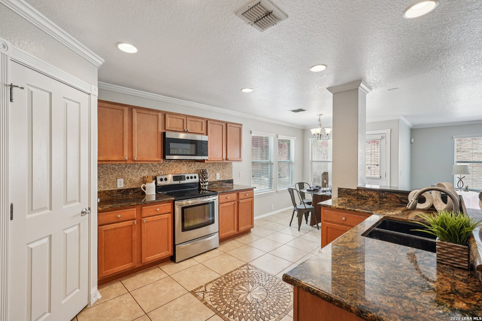 5408 COLUMBIA DR