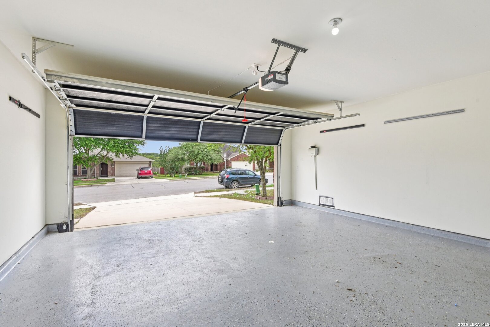5508 COLUMBIA DR
