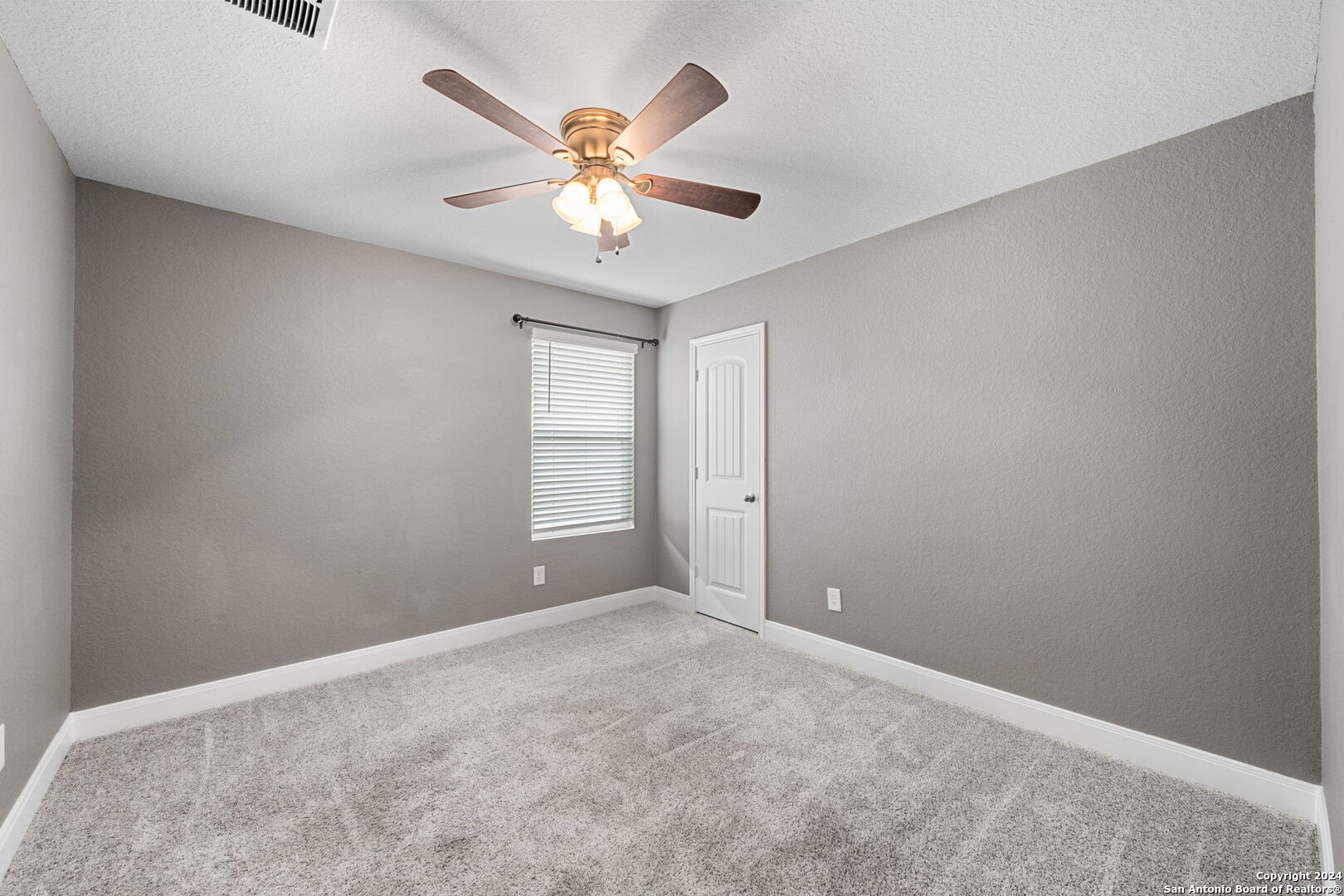 1080 AMBLE OAK