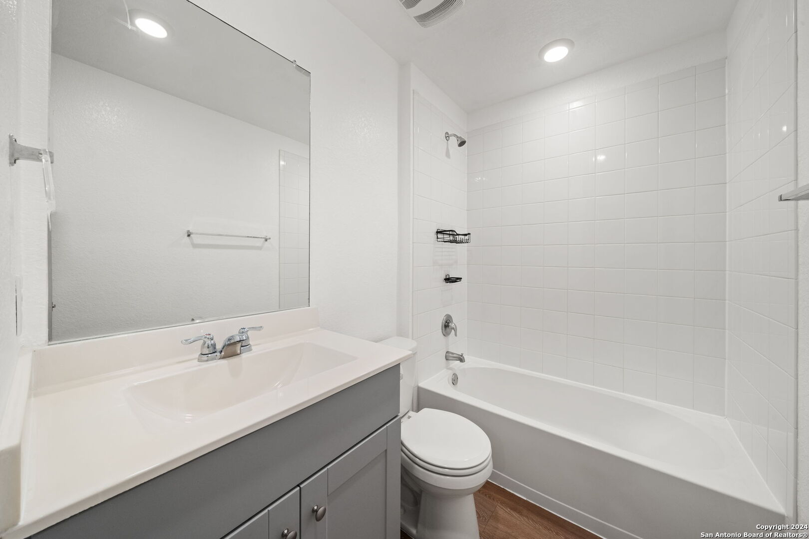 1080 AMBLE OAK