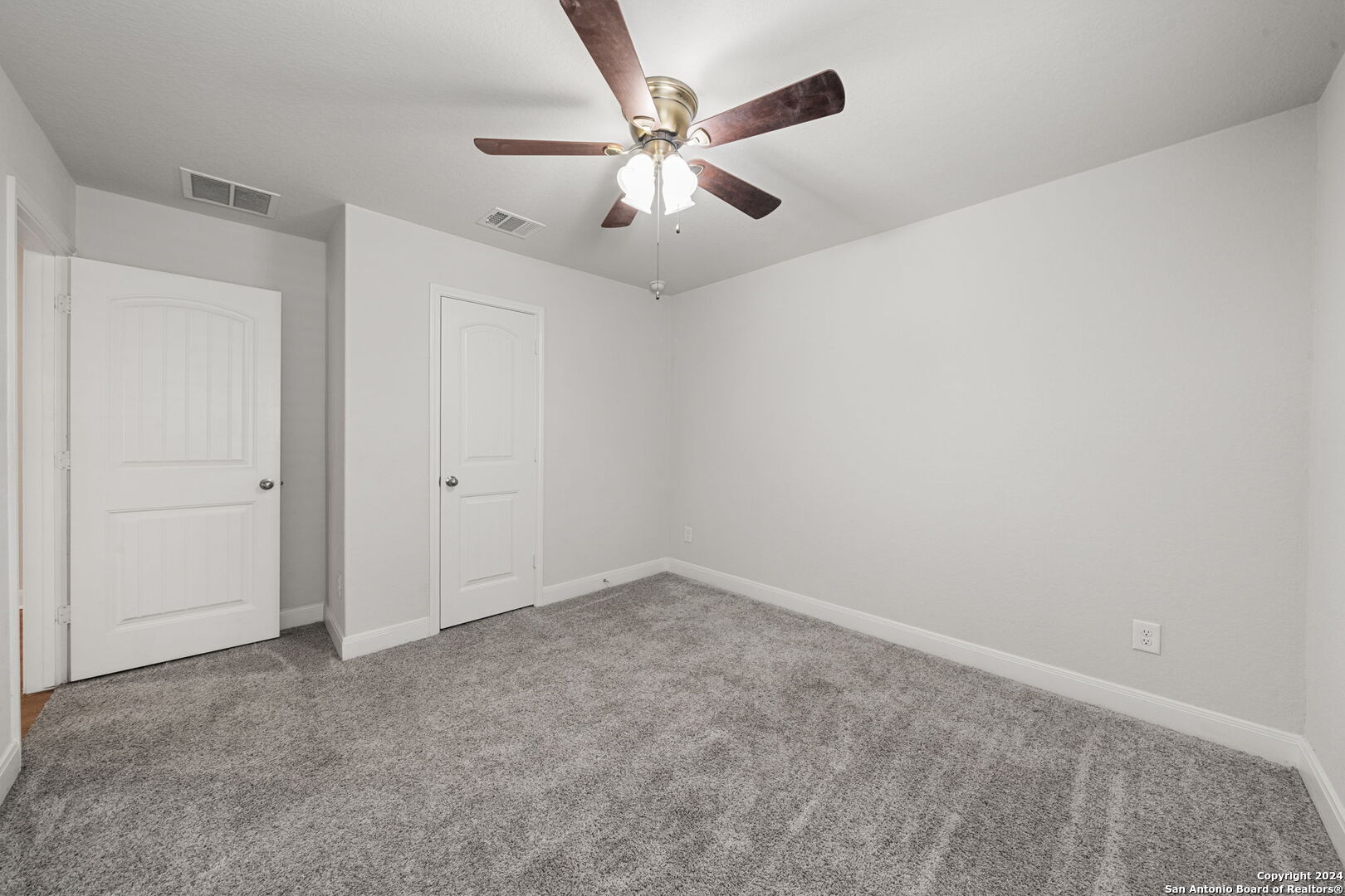 1080 AMBLE OAK
