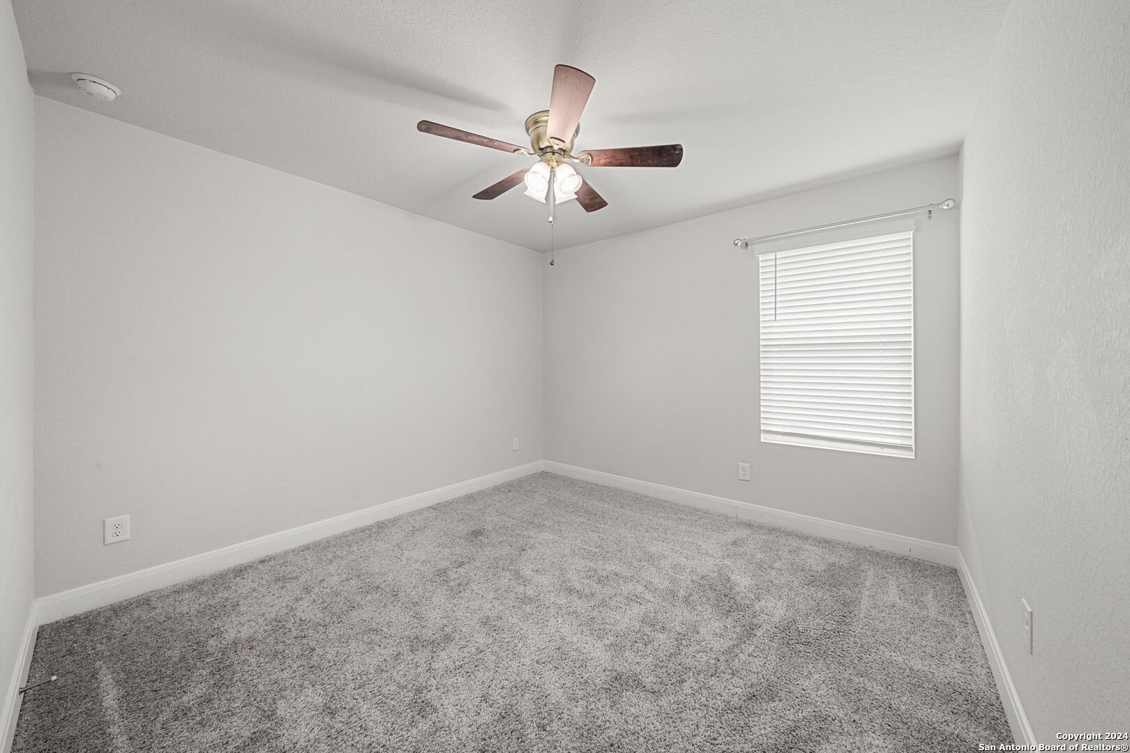 1080 AMBLE OAK